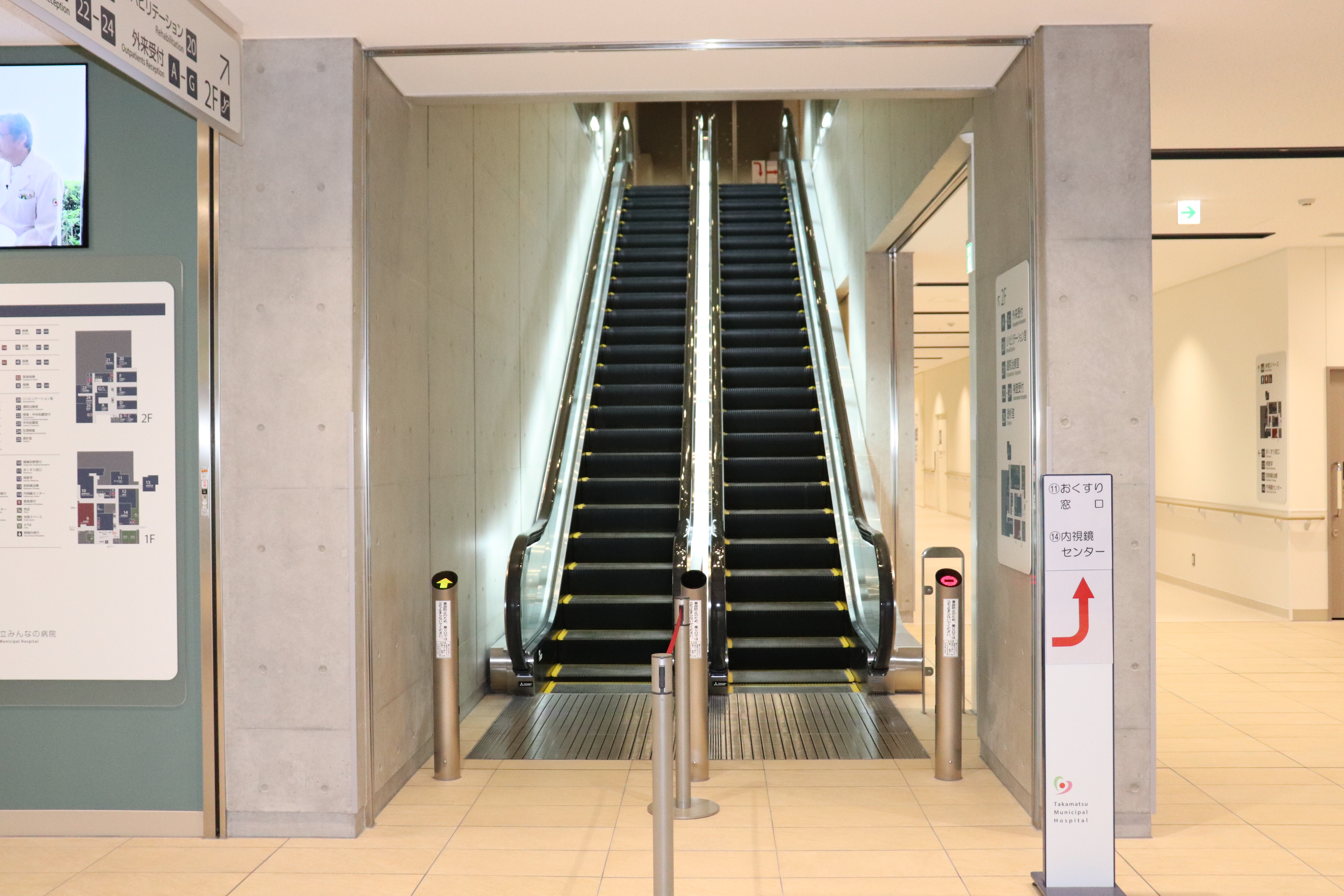 6700_03_escalator_s.JPG